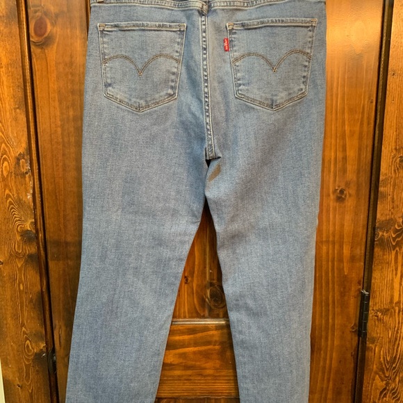 Levi’s women size 29 527 HIGH RISE STRAIGHT - Picture 5 of 6